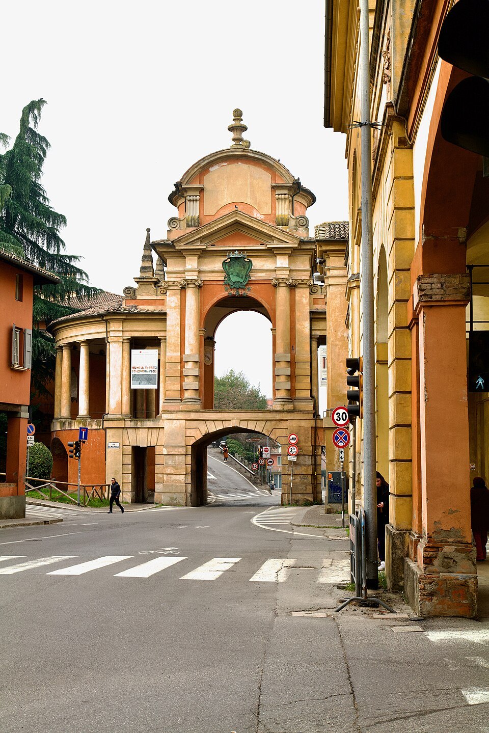 Bologna - arco del Meloncello