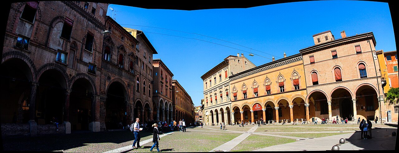 Piazza Santo Stefano and the Sette Chiese
